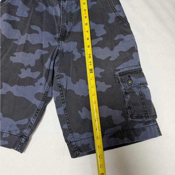 Arizona Jean Company Camouflage Cargo Shorts - Picture 2 of 8